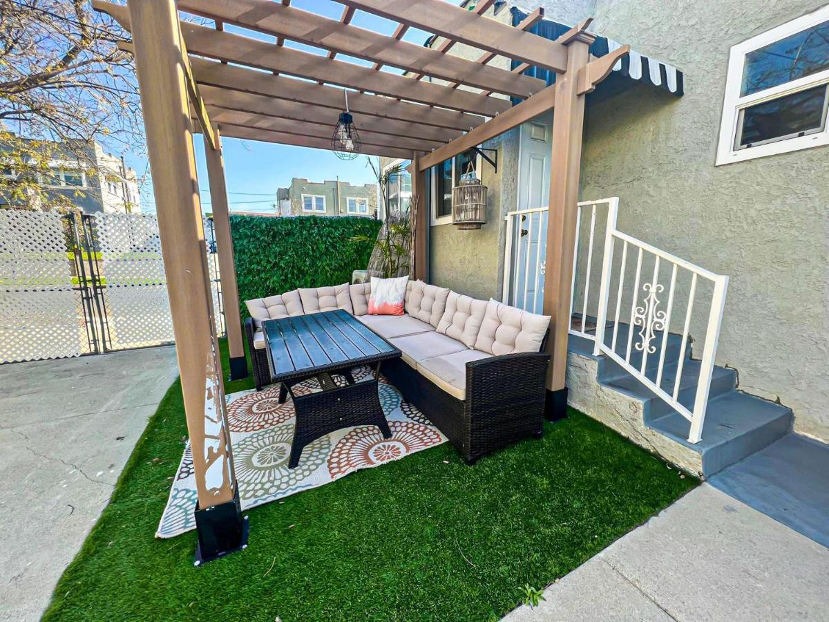 Modern 2-Bedroom Haven In The Heart Of La- Hud-Vp Los Angeles Esterno foto